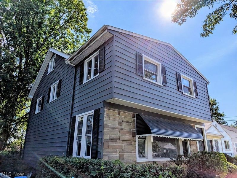 16712 Glenpark Avenue, Cleveland, OH 44128 Photo 2