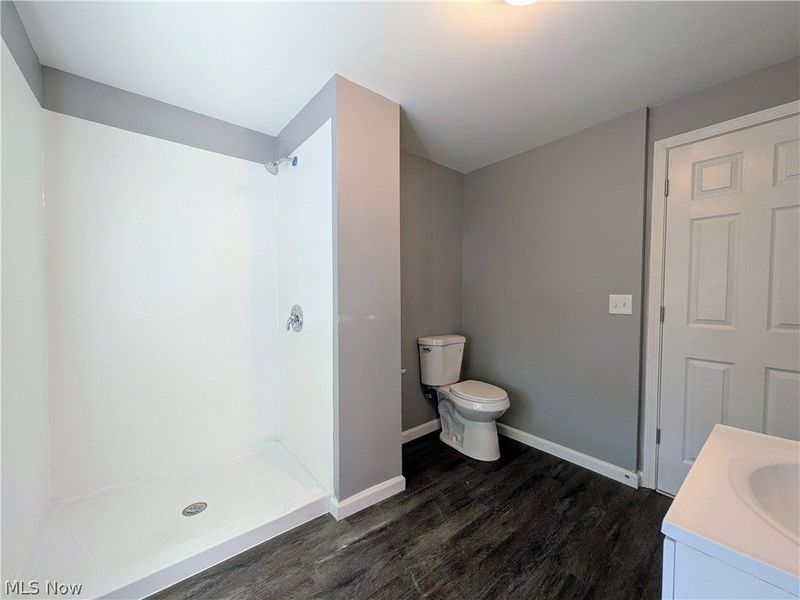 16712 Glenpark Avenue, Cleveland, OH 44128 Photo 22