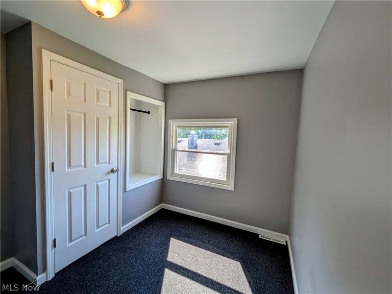16712 Glenpark Avenue, Cleveland, OH 44128 Photo 27