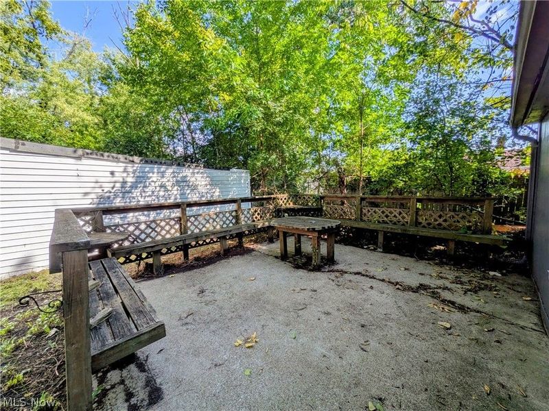 16712 Glenpark Avenue, Cleveland, OH 44128 Photo 5