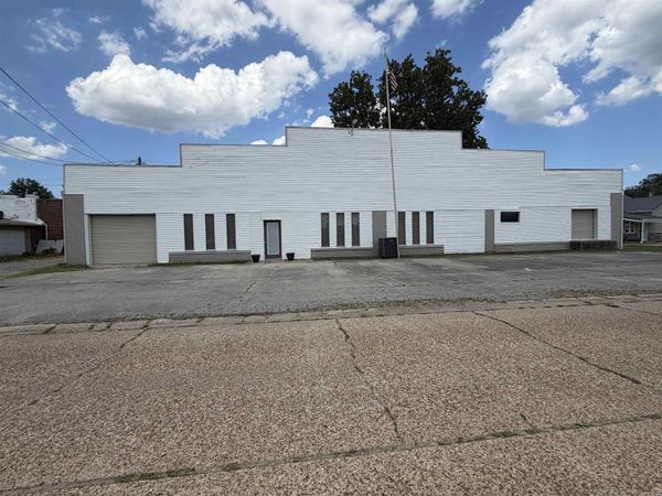 132 N Front Street, Piggott, AR 72454