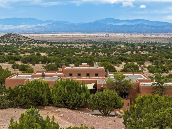 157 Silver Hills , Santa Fe, NM 87508