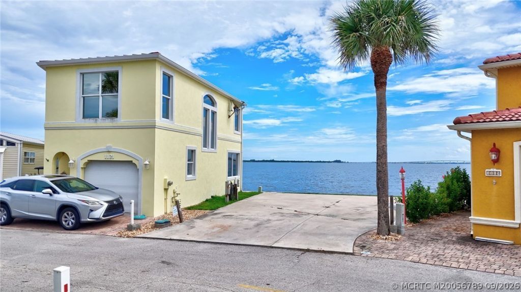 1120 Nettles Boulevard , Jensen Beach, FL 34957 Photo