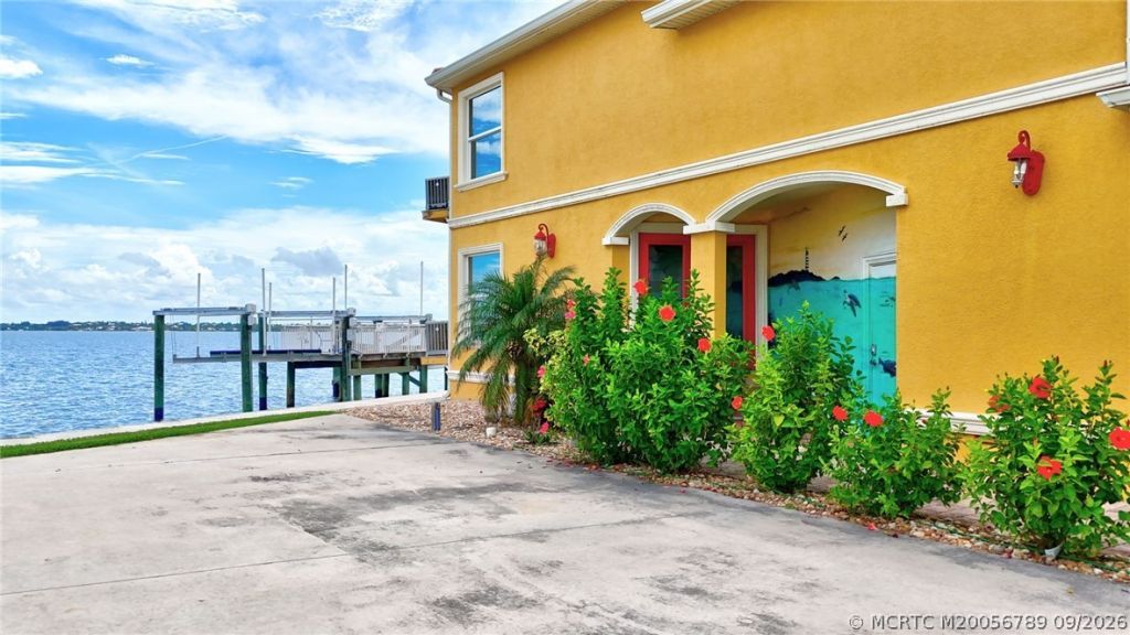 1120 Nettles Boulevard , Jensen Beach, FL 34957 Photo