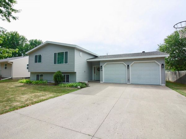 525 12th Street N, Breckenridge, MN 56520