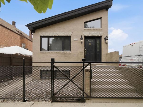 4550 S Mcdowell Avenue , Chicago, IL 60609