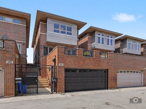 3216 S Stewart Avenue , Chicago, IL 60616