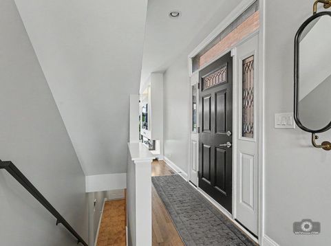 Main Photo