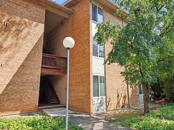 5809 Oakwood Drive , Unit D, Lisle, IL 60532