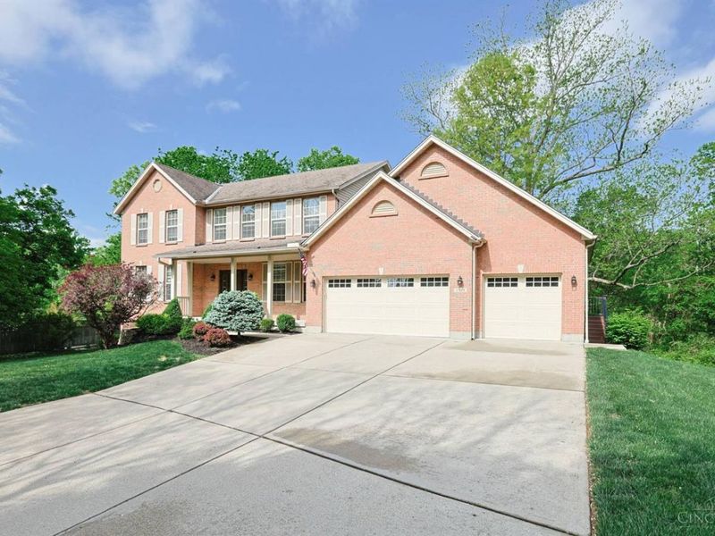 1919 Highcliff Court, Fairfield, OH 45014 Photo 2