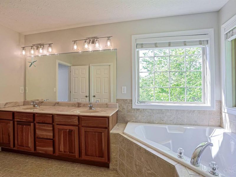 1919 Highcliff Court, Fairfield, OH 45014 Photo 33