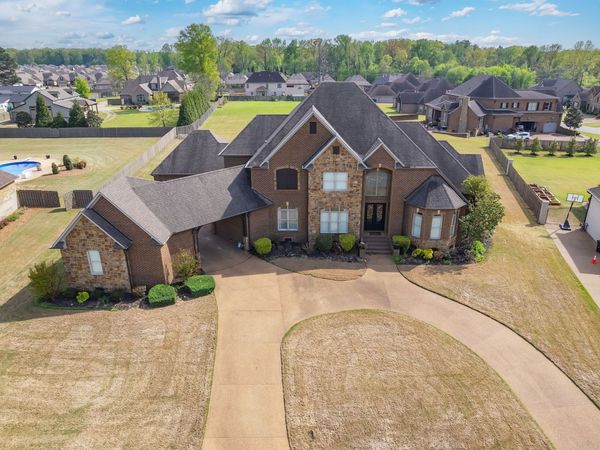22 Arbor Ridge Cv , Jackson, TN 38305