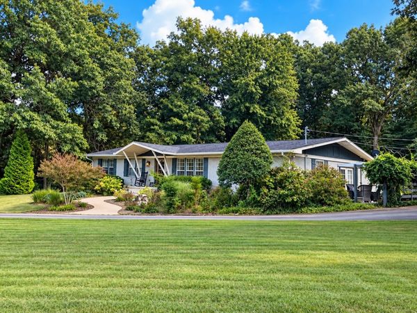 2550 Highway 70 E, Dickson, TN 37055