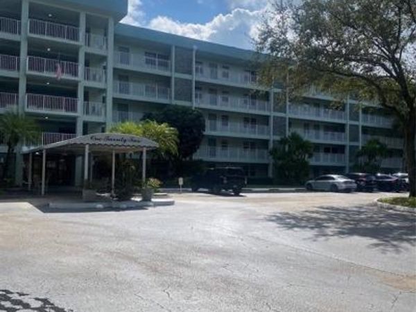 802 Cypress Grove Lane, Unit 408, Pompano Beach, FL 33069