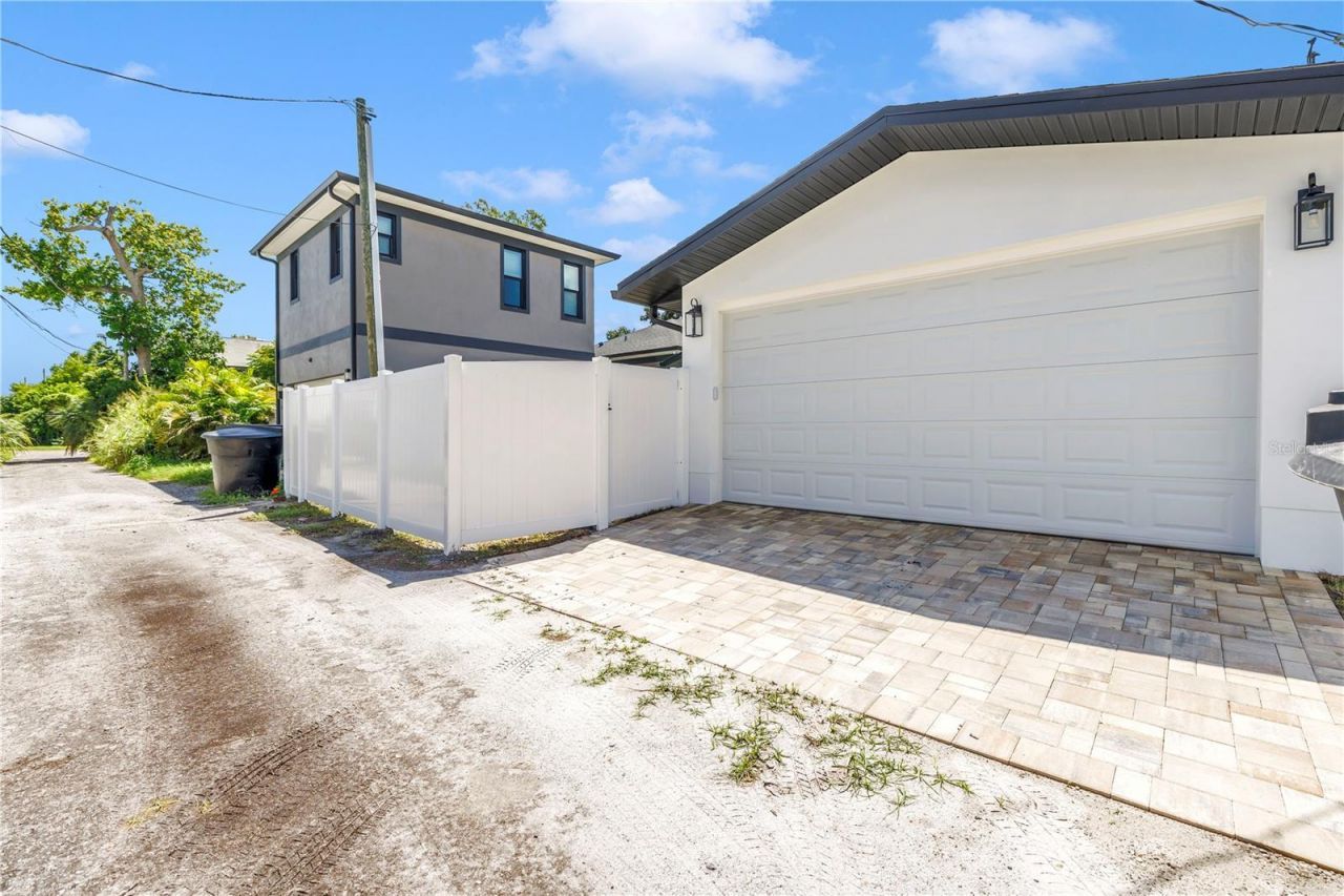 2325 4th Avenue S, Saint Petersburg, FL 33712 Photo
