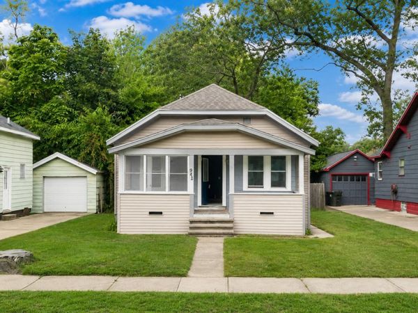 942 Ada Avenue, Muskegon, MI 49442