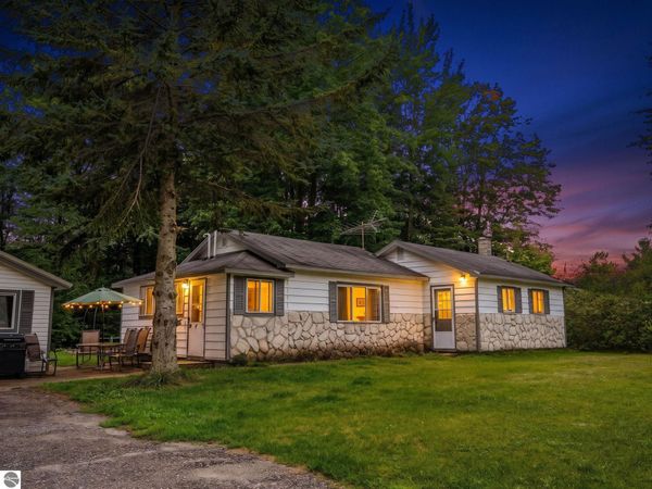 3433 Cutcheon Road W, Lake City, MI 49651