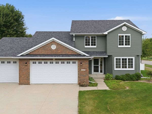 3132 Roxboro Drive, Ames, IA 50010