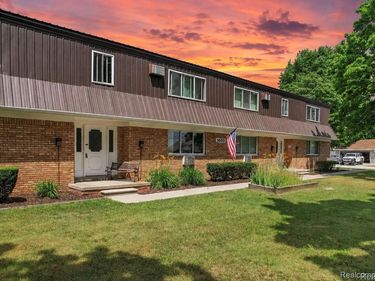 1600 Oakland Street , Unit A-3, St Clair, Mi 48079