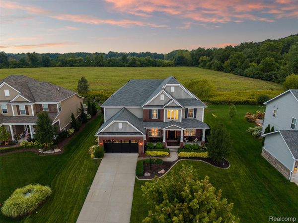 2210 Findley Circle, Orion Township, Mi 48360