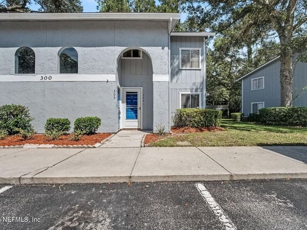3270 RICKY Drive, Unit 304, Jacksonville, FL 32223