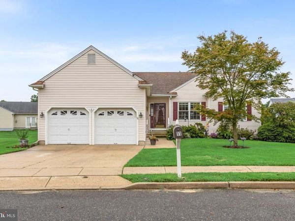 11 TARA LANE, DELRAN TWP, NJ 08075