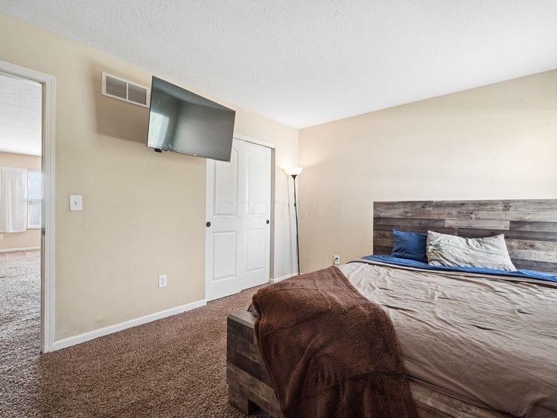 7940 Harvestmoon Drive, Reynoldsburg, OH 43068 Photo 21