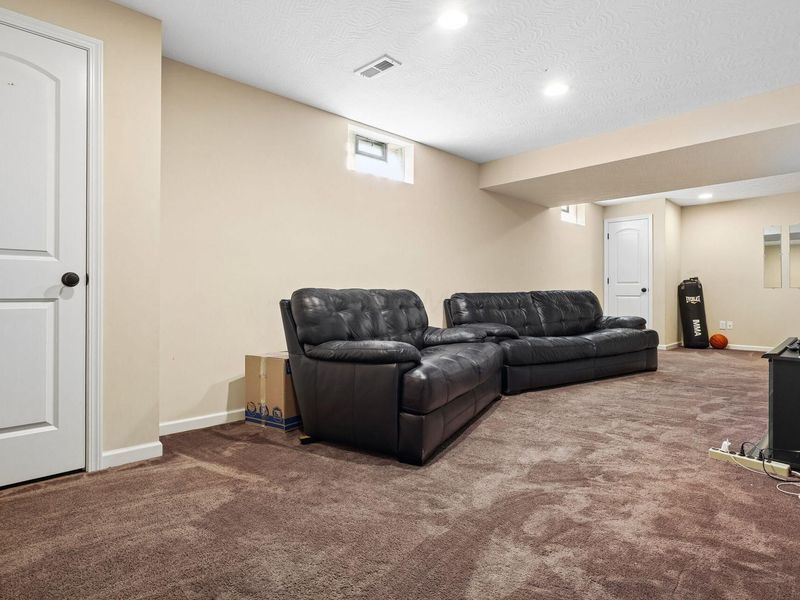 7940 Harvestmoon Drive, Reynoldsburg, OH 43068 Photo 30
