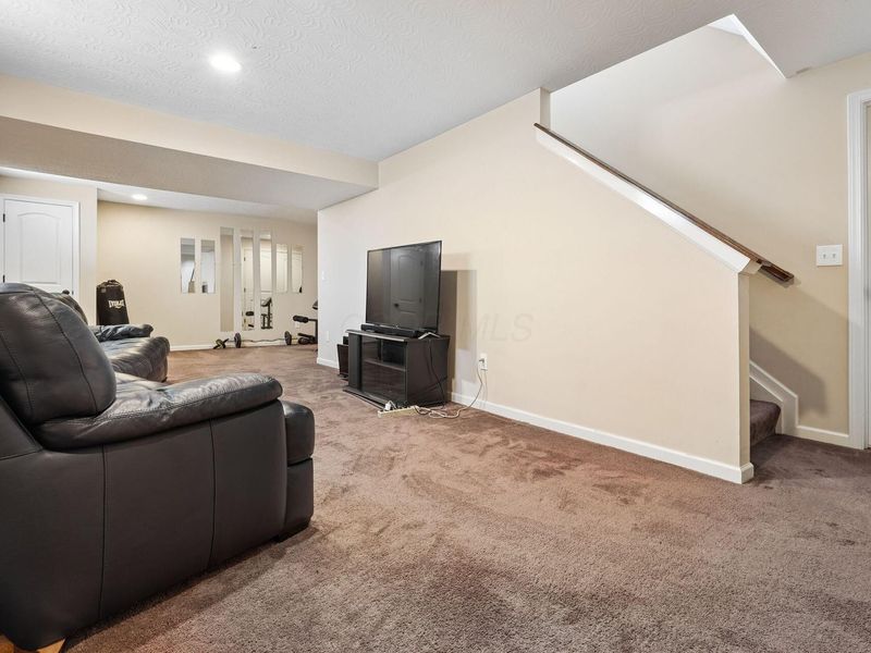 7940 Harvestmoon Drive, Reynoldsburg, OH 43068 Photo 31