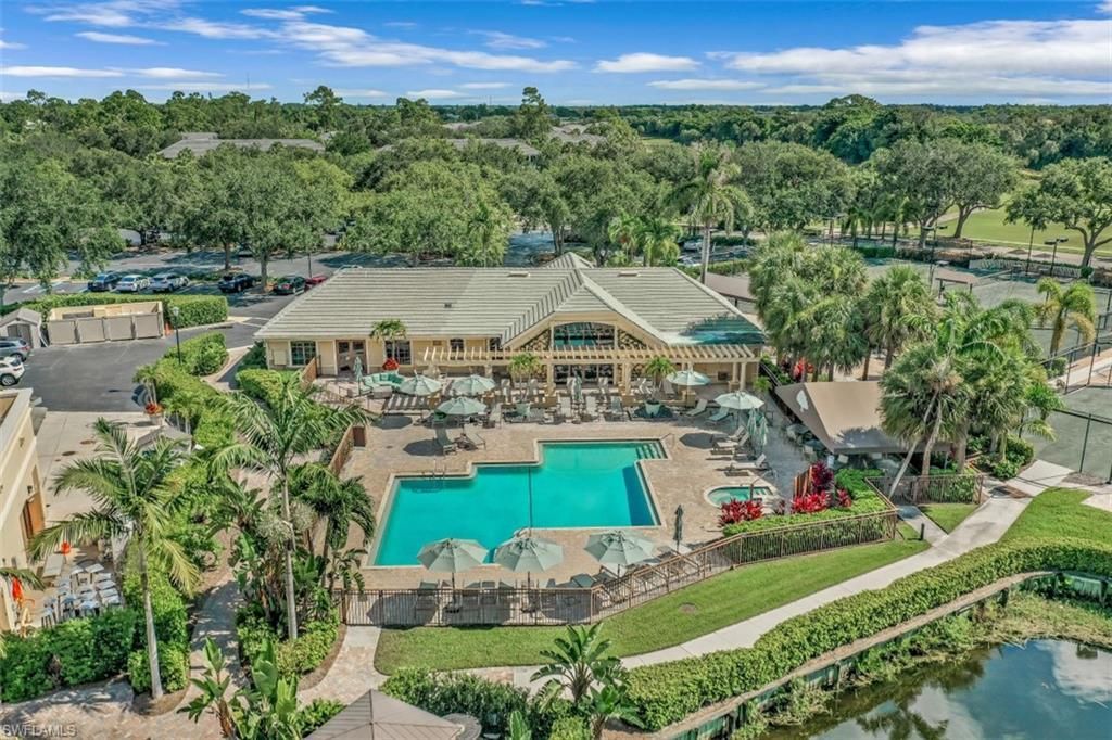 2235 Chesterbrook Ct, Unit 203, Naples, FL 34109 Photo