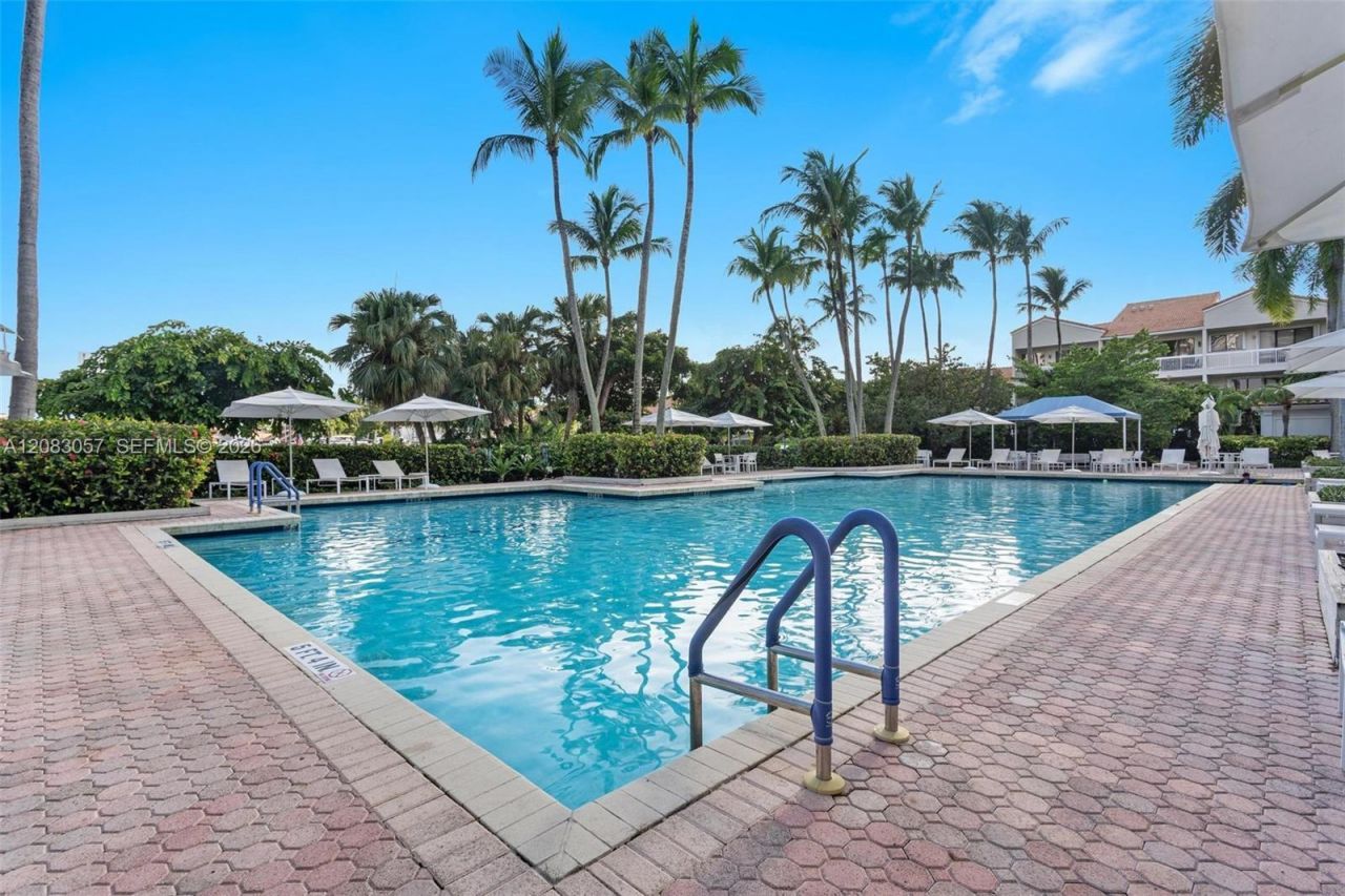 3610 Yacht Club Dr, Unit 213, Aventura, FL 33180 Photo