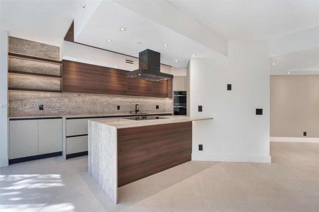 3610 Yacht Club Dr, Unit 213, Aventura, FL 33180 Photo