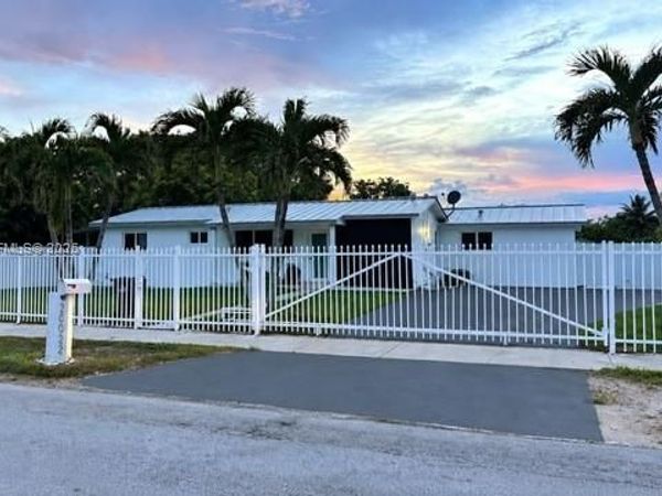 20022 SW 118th Ave, Miami, FL 33177
