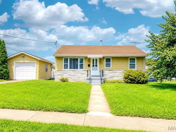 3349 Marmary Lane , St Ann, MO 63074