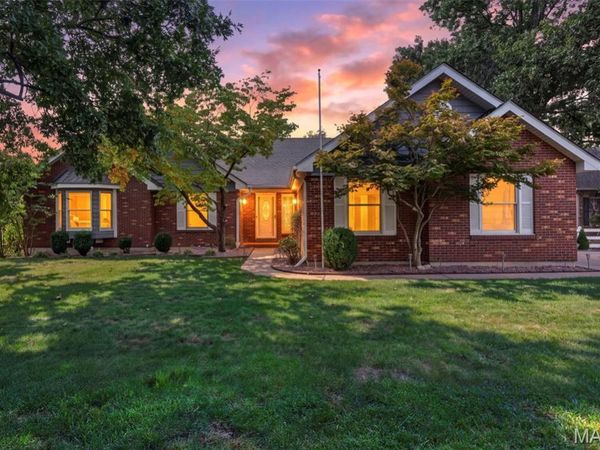 6 Potomac Court , St Charles, MO 63303