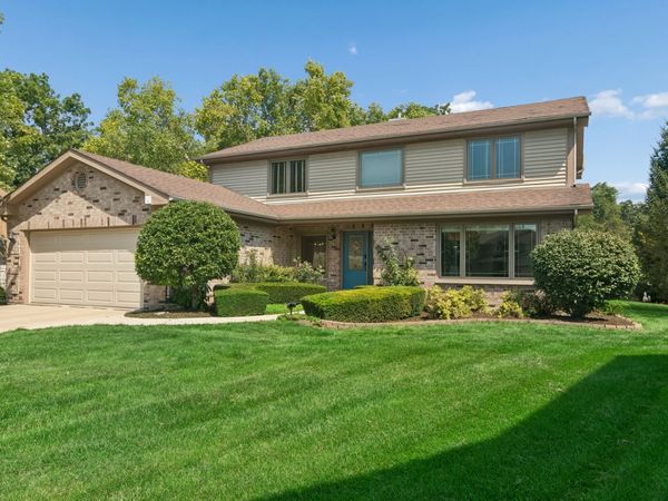 824 Kent Circle , Bartlett, IL 60103