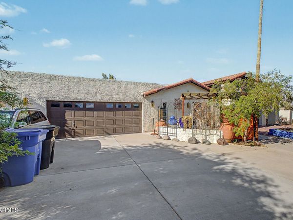 1978 E GREENWAY Road, Phoenix, AZ 85022