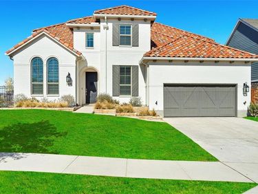 14220 Greenside Drive, Fort Worth, TX 76008