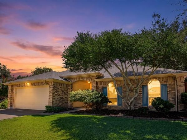 6620 Springhill Drive , Watauga, TX 76148