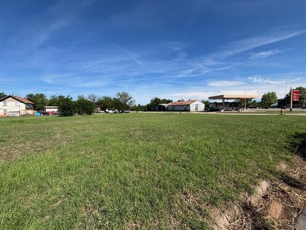 1215 N 1st Street , Wichita Falls, TX 76306