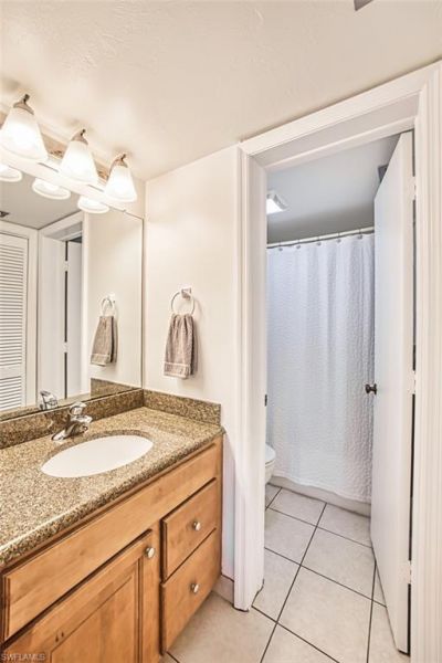 600 Neapolitan Way , Unit 153, Naples, FL 34103 Photo
