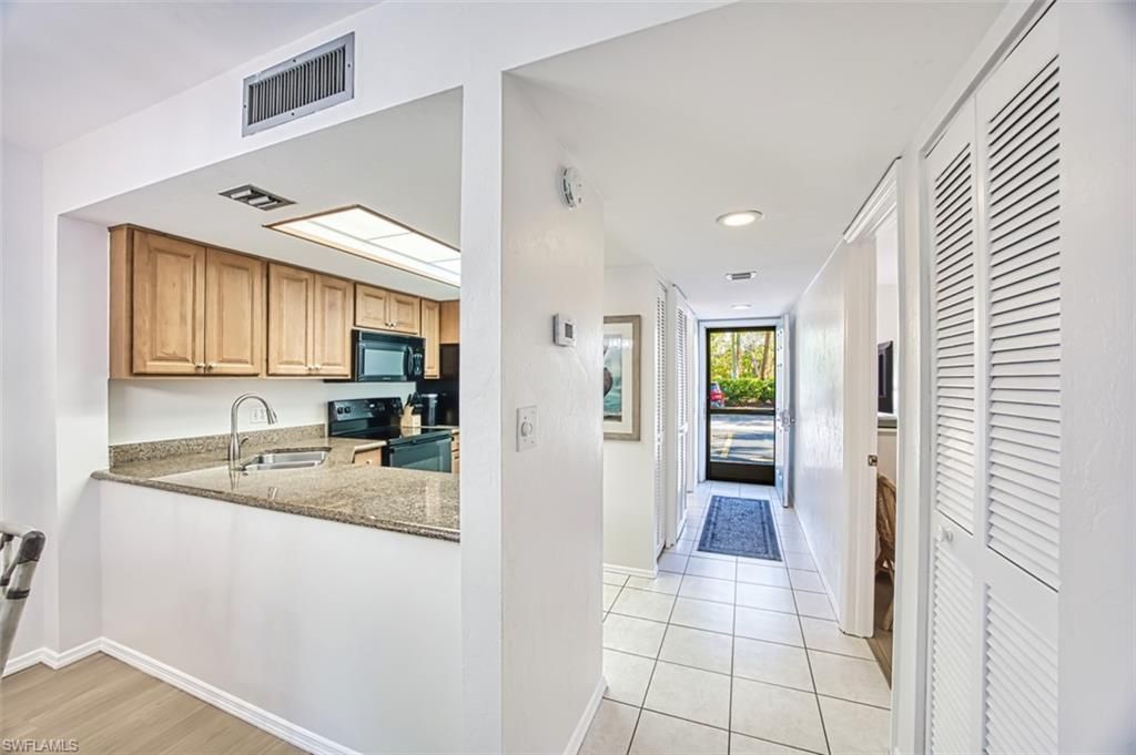 600 Neapolitan Way , Unit 153, Naples, FL 34103 Photo