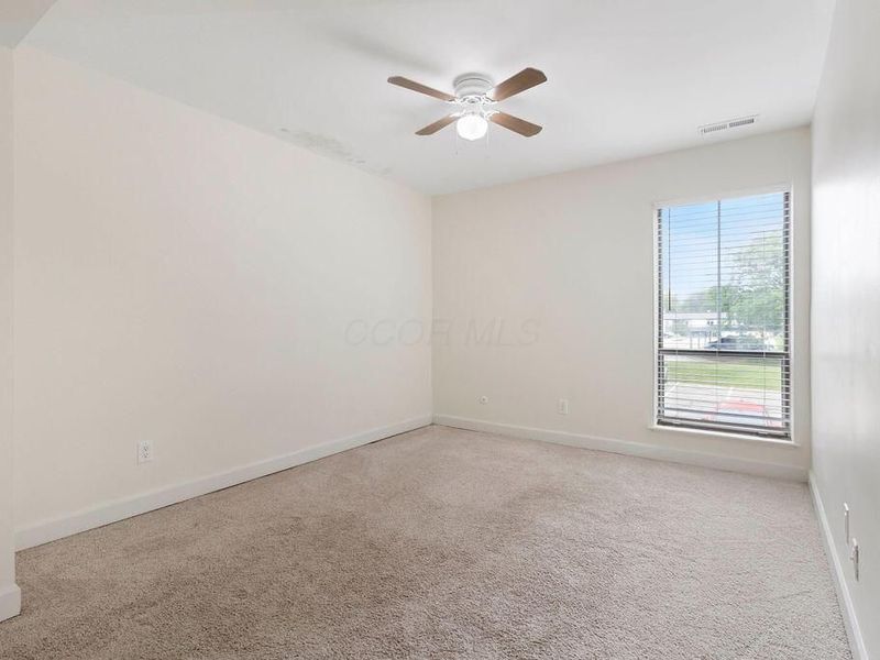 1085 N Merrimar Circle, Unit E, Columbus, OH 43220 Photo 18