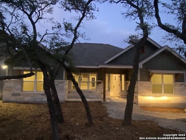 1429 MOUNTAIN VIEW DR, Canyon Lake, TX 78133