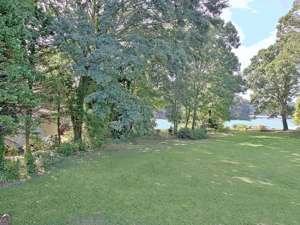 45 North Drive, Hampton, GA 30228