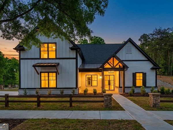 6004 Hemingway Lane, Gainesville, GA 30506