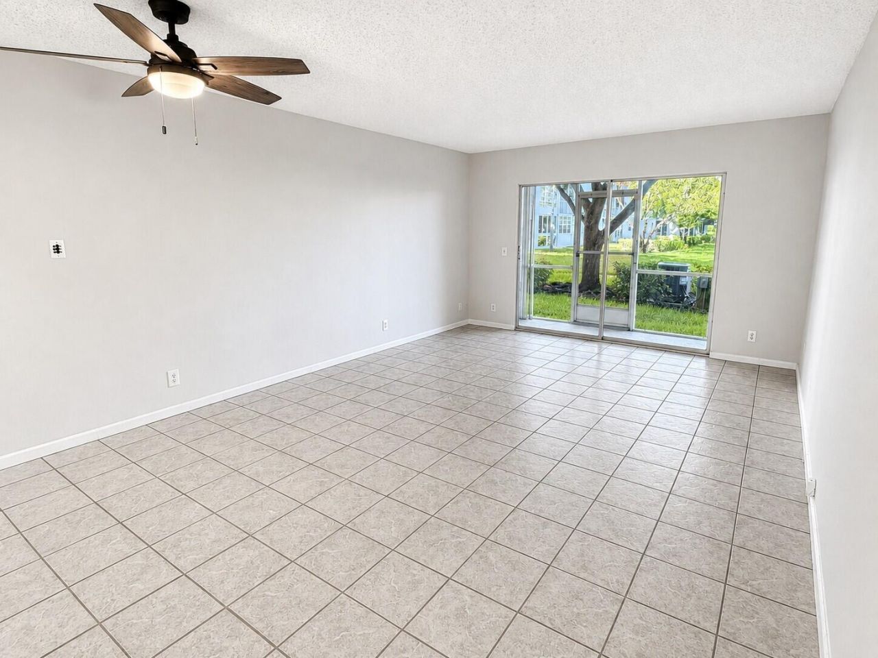 1400 SW 124th Terrace, Unit 105Q, Pembroke Pines, FL 33027 Photo
