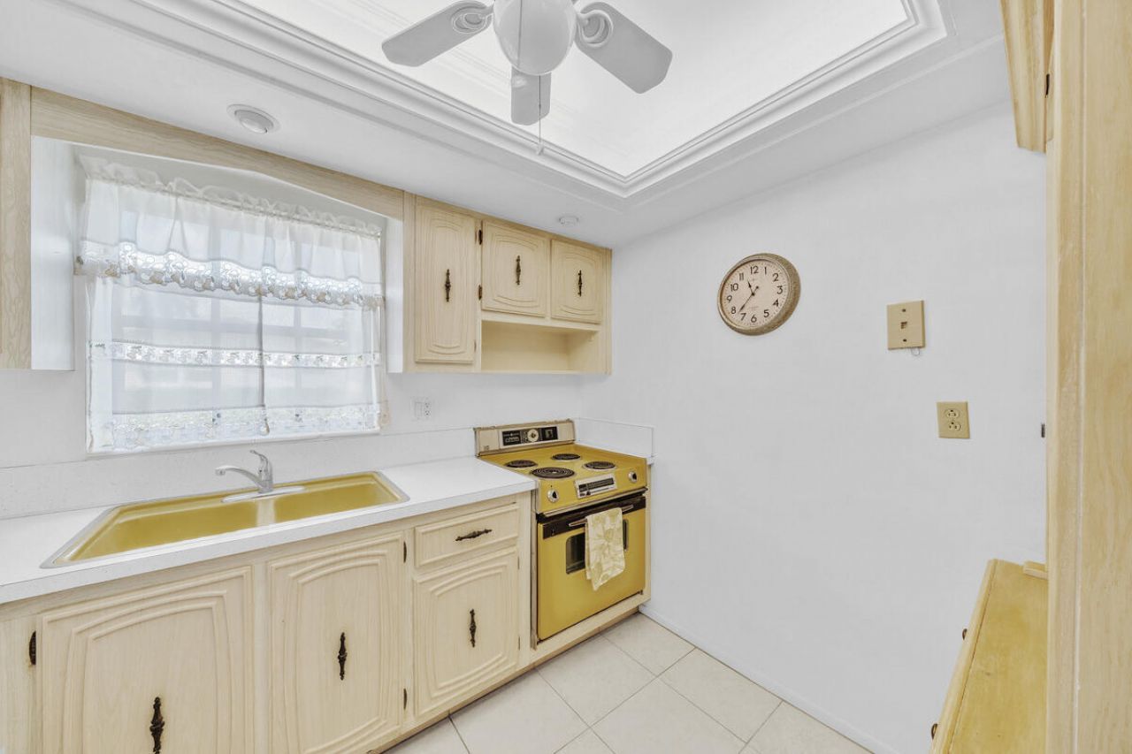2680 Emory Drive E, Unit A, West Palm Beach, FL 33415 Photo