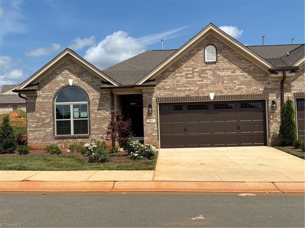 1095 Beechcraft Drive , Mebane, NC 27302