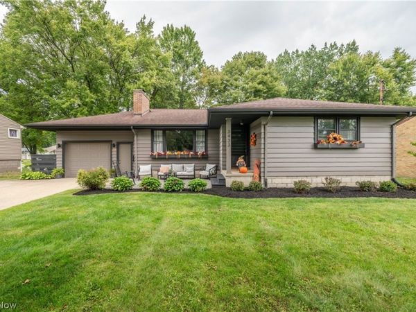 3433 Bentwillow Lane , Youngstown, OH 44511